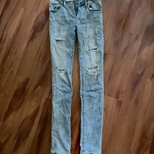 American Eagle 31x32 skinny jeans